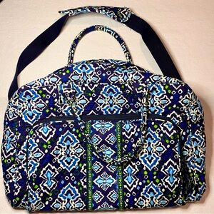 Vera Bradley ‘ Ink Blue ‘ Pattern Quilted Weekender Travel Duffel Carry On Bag
